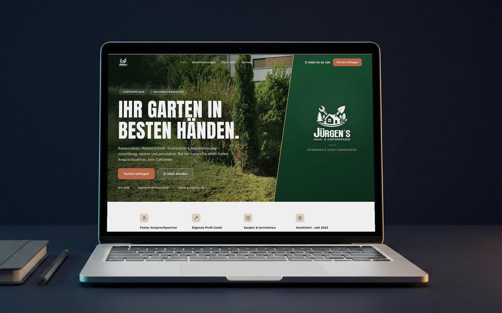 Laptop mit der Website von Jürgen’s Haus- und Gartenpflege